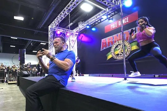 阿诺施瓦辛格荧幕硬汉形象进化史,施瓦辛格imback