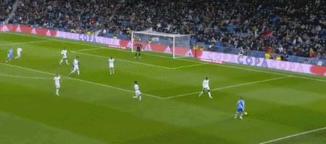 皇马2比1巴列卡诺本泽马进球,本泽马西甲12次对阵巴列卡诺