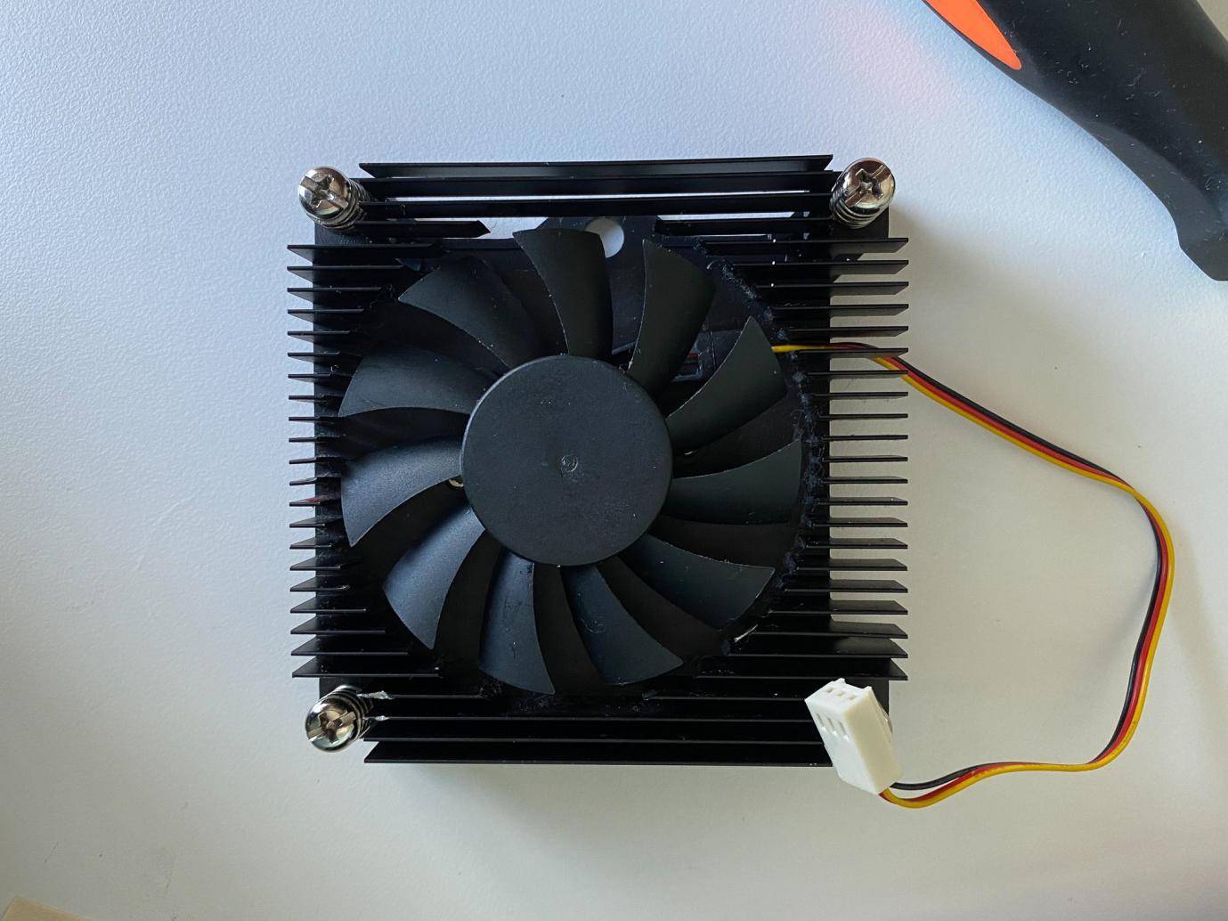 换cpu和主板电脑里的东西还有吗,电脑系统是装在主板还是cpu上