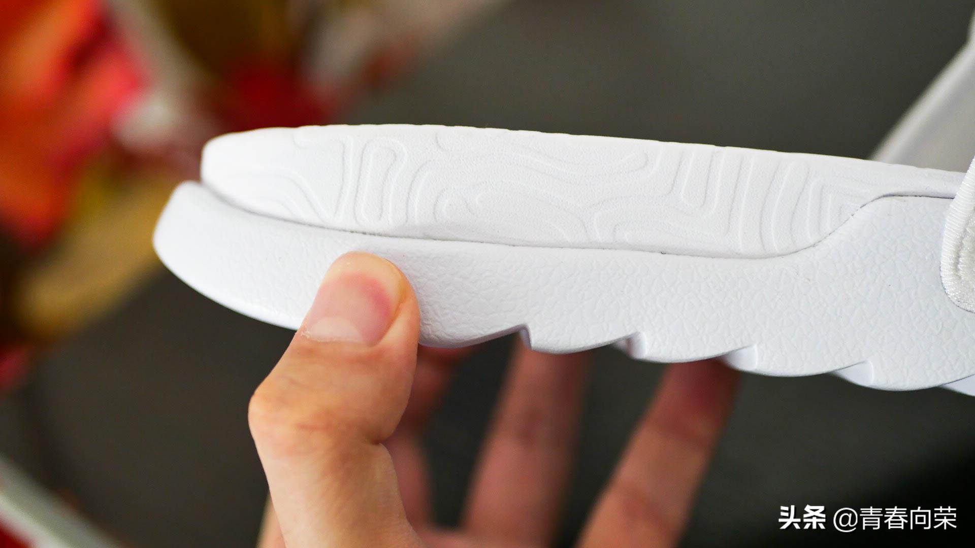 100元的匹克拖鞋,99元两双匹克拖鞋是真的吗