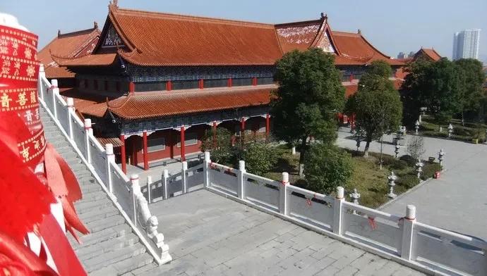 机票白菜价140元起全国各地出发,广州出发机票低至1折起