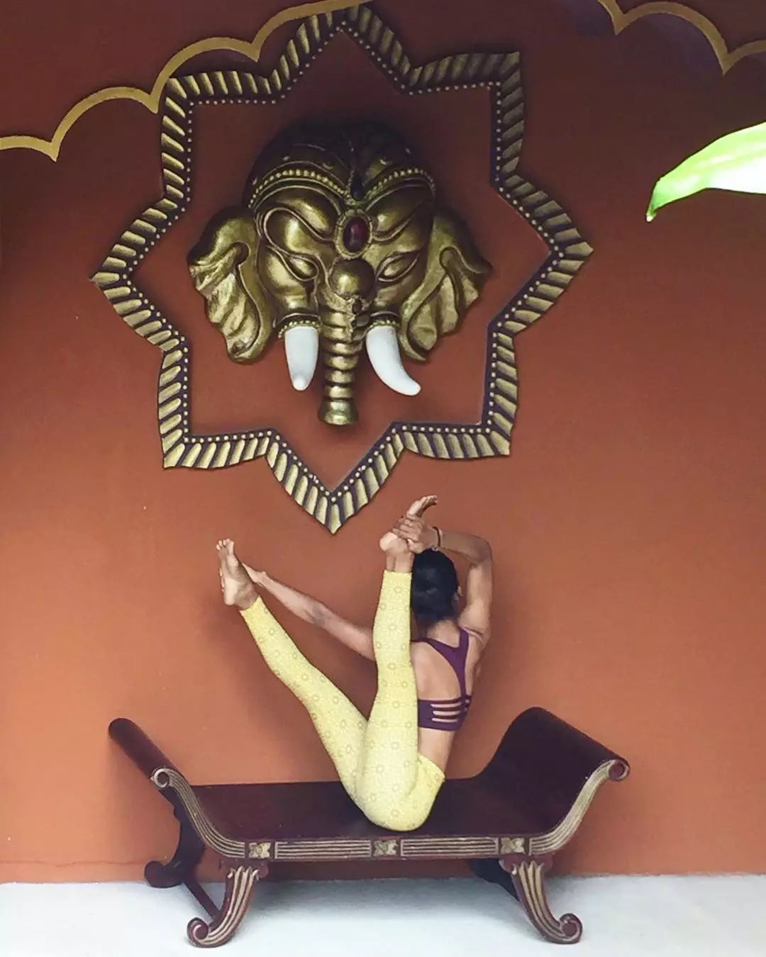 预防冬日“老寒腿”，瑜伽教你几招，双腿美丽还暖和