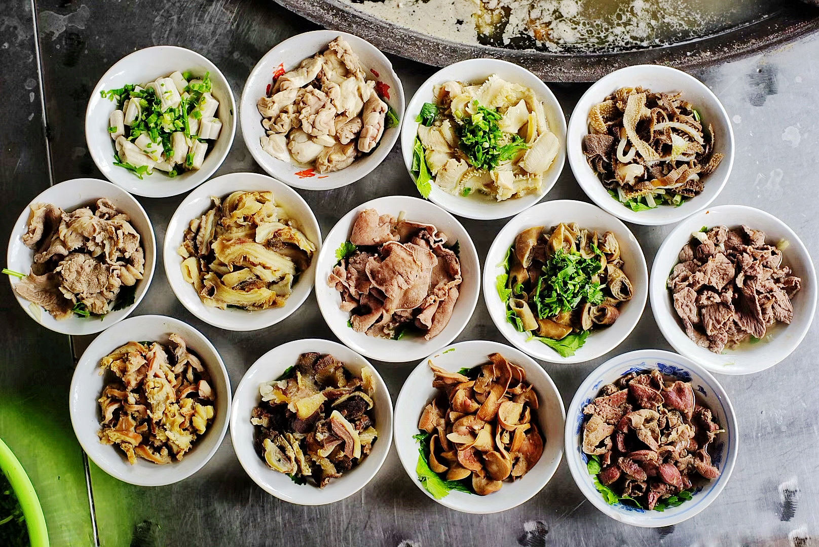 跷脚牛肉百福路,跷脚牛肉独特味道