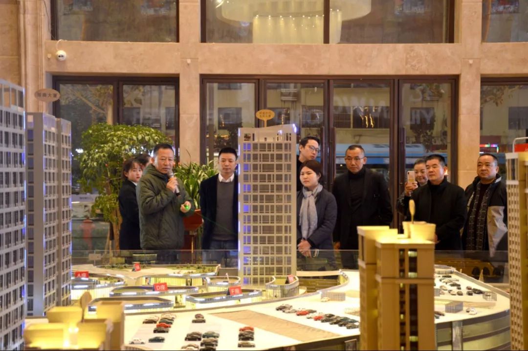 成都亿联智慧商贸城,简阳市考察团到新都区