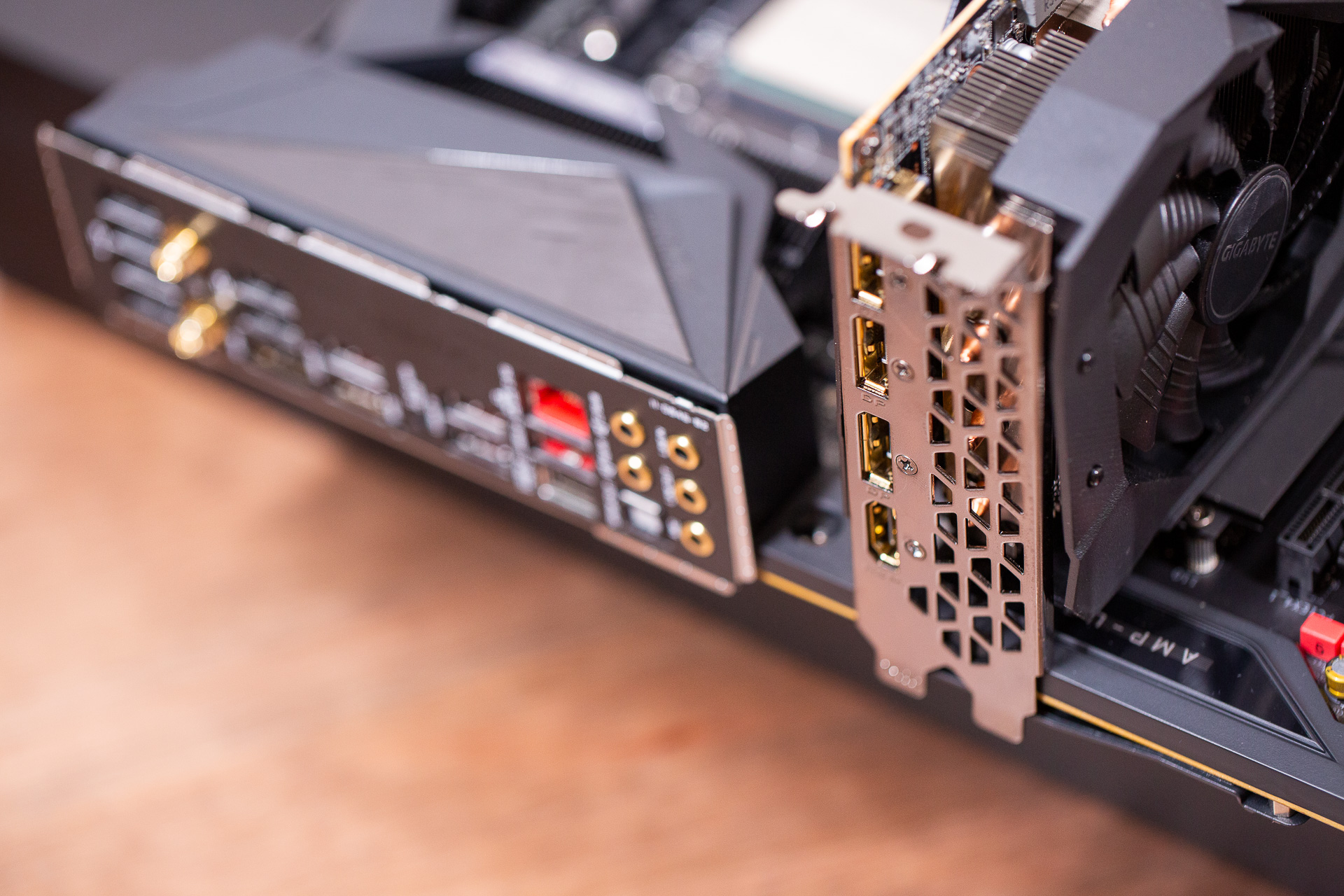 b550主板能发挥5900x性能吗,b550主板支持5800x3d吗