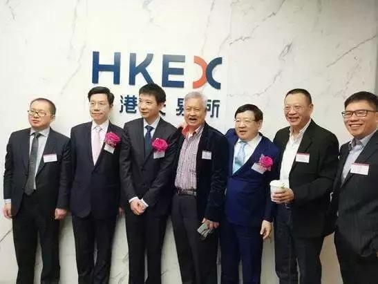 美图秀秀怎么样把两张照片合一起,美图秀秀怎么样了