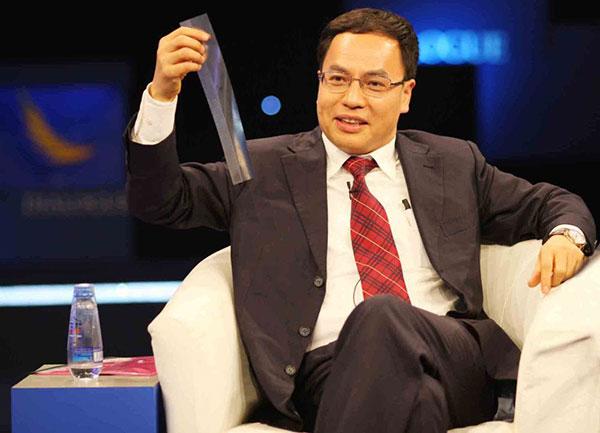 中国首富李河君的经历,中国又一首富跑了身家290亿