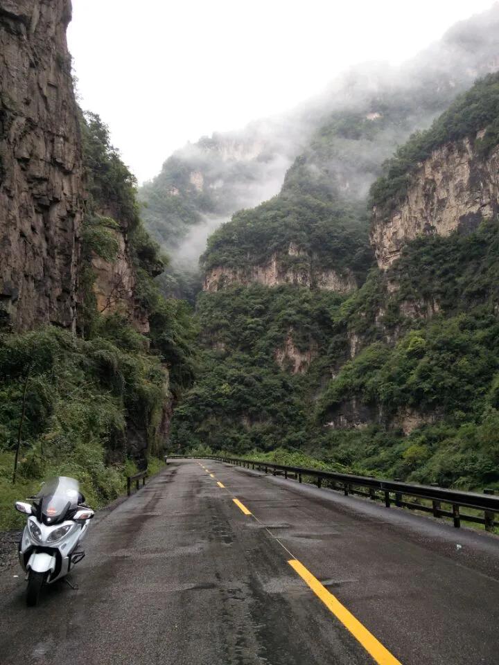 骑行乐趣完整视频,摩托骑行西藏最美公路风景
