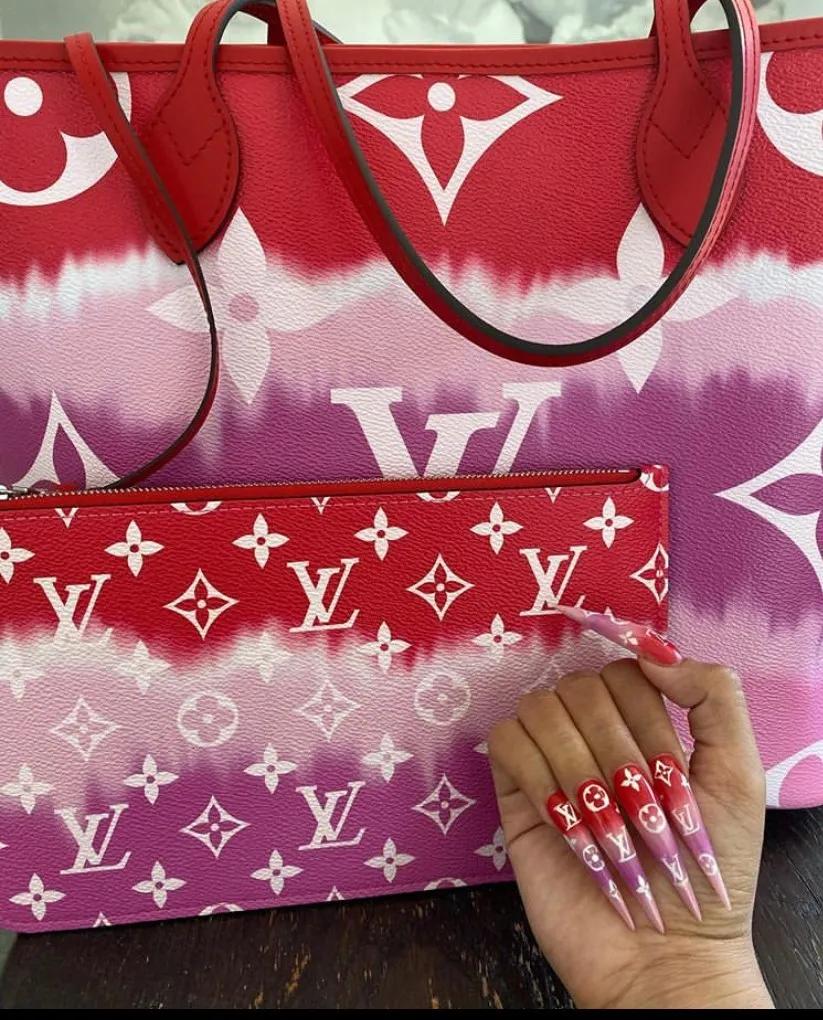 碧梨霉霉颁奖,霉霉midnight首周成绩