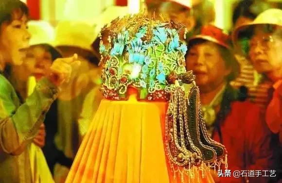 国家*物文**局说，这64件国宝永久禁止出国展览