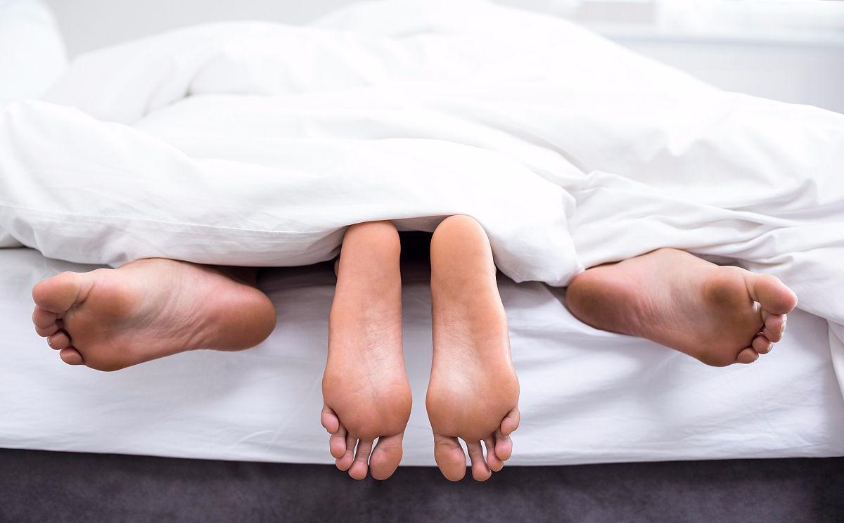 同房时老公提出这些要求，一定要果断拒绝，纵容的代价是这些毛病