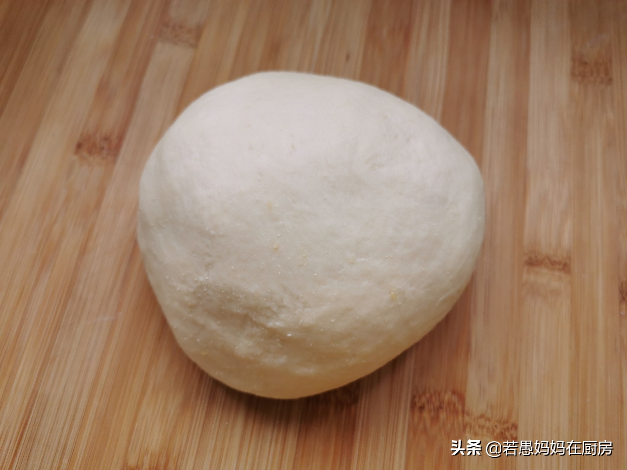 怎样在家做油条外酥里软,最健康油条做法外酥内嫩口感松软