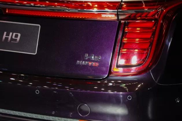 敢在人民大会堂开发布会的品牌看完我大写的服了