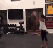 董卿唱哭了所有人,董卿都被说哭了