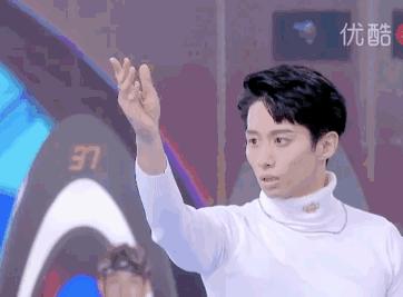 当一个男孩感到恐惧,当一个孩子对另一个孩子产生恐惧