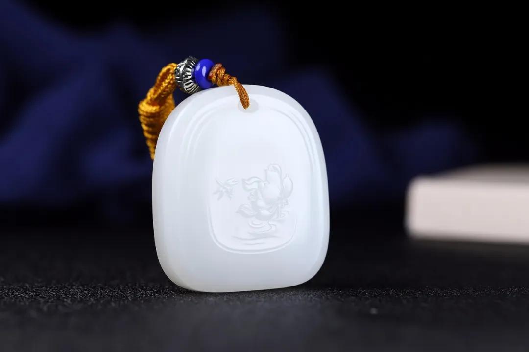 和田玉青花籽料和青花山料的区别,清代的和田玉是山料多还是籽料多