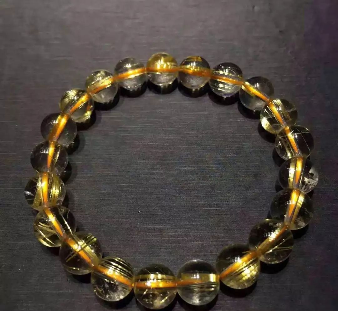 手串忌讳戴几颗珠子,手串的佩戴方法和讲究