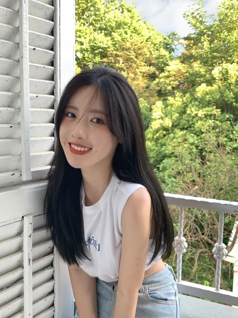 高中遇到自己喜欢的女生怎么办,高中要是碰到很喜欢的人怎么办啊