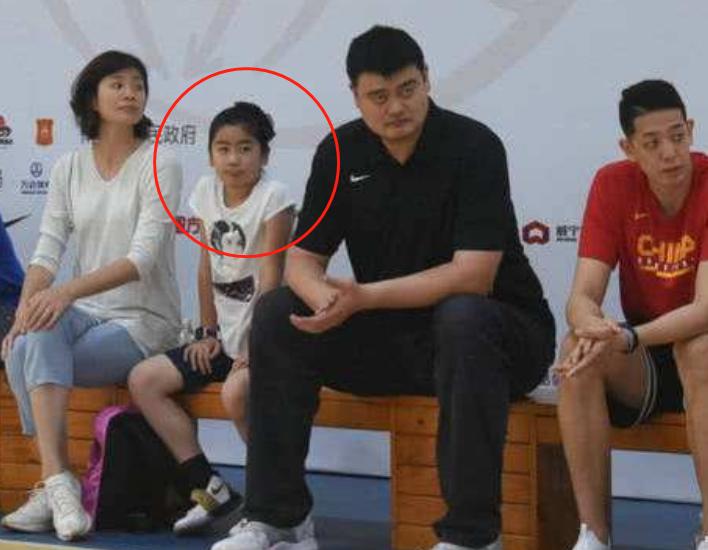 姚明的基因多强大,姚明11岁女儿身高真的有一米七吗