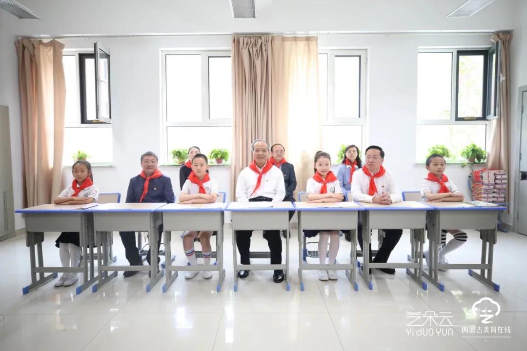 红领巾心向党微型少先队主题活动,红领巾心向党寒假社会实践活动