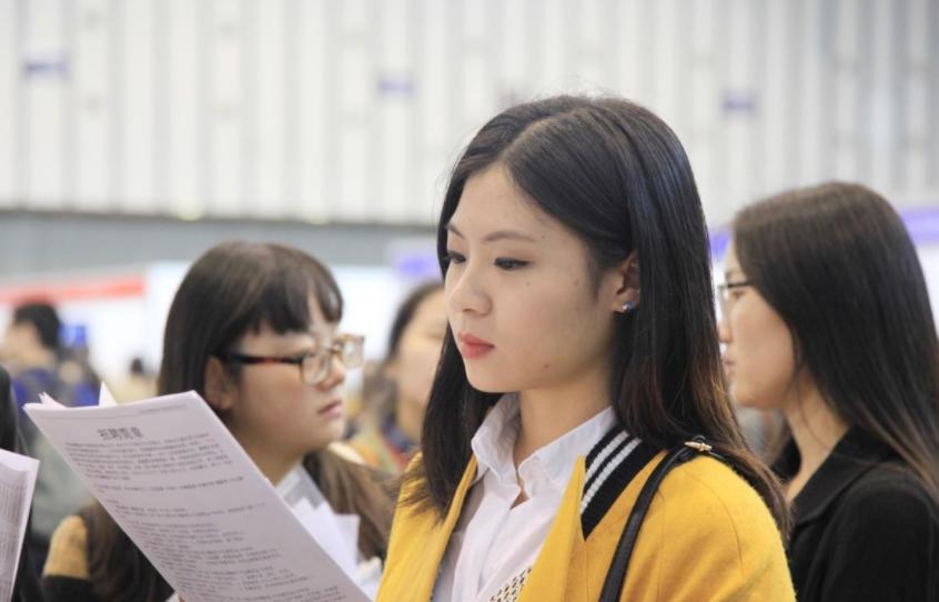 2022应届专科生如何找铁饭碗,适合大专生报考的铁饭碗