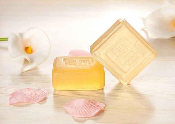 用手工皂洗脸的好处及危害,长期用手工皂的感受