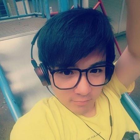 “三毛”34岁了！8岁爆火，14岁谢顶，植发挨300多针，如今变帅哥