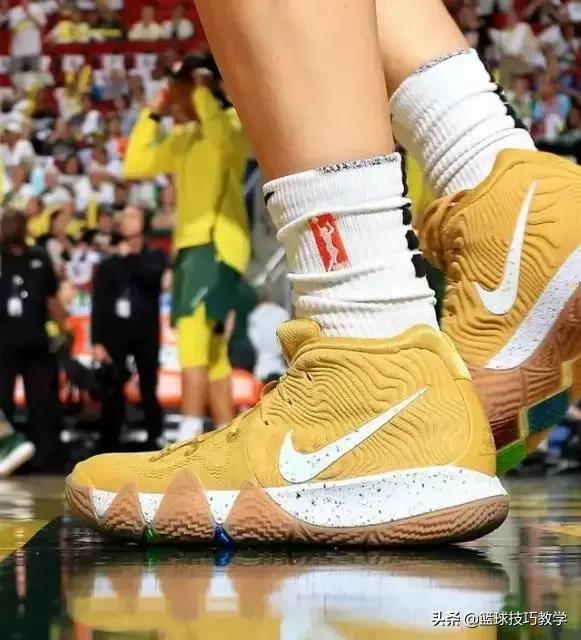 适合情侣的球鞋500以内,适合情侣秋冬球鞋平价