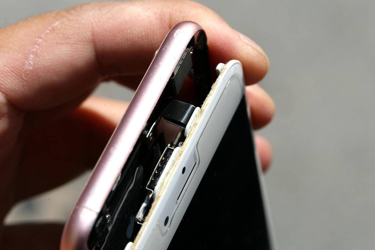 苹果6s电池更换拆解教程,iphone6s换6sp电池续航