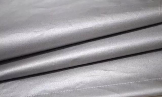 窗帘要怎么清洗比较合适,窗帘怎么清洗最干净视频家政