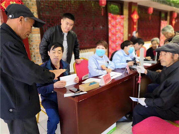 河北围场弘爱善行、慈和医院在偏远山区迎国庆欢度九九重阳节