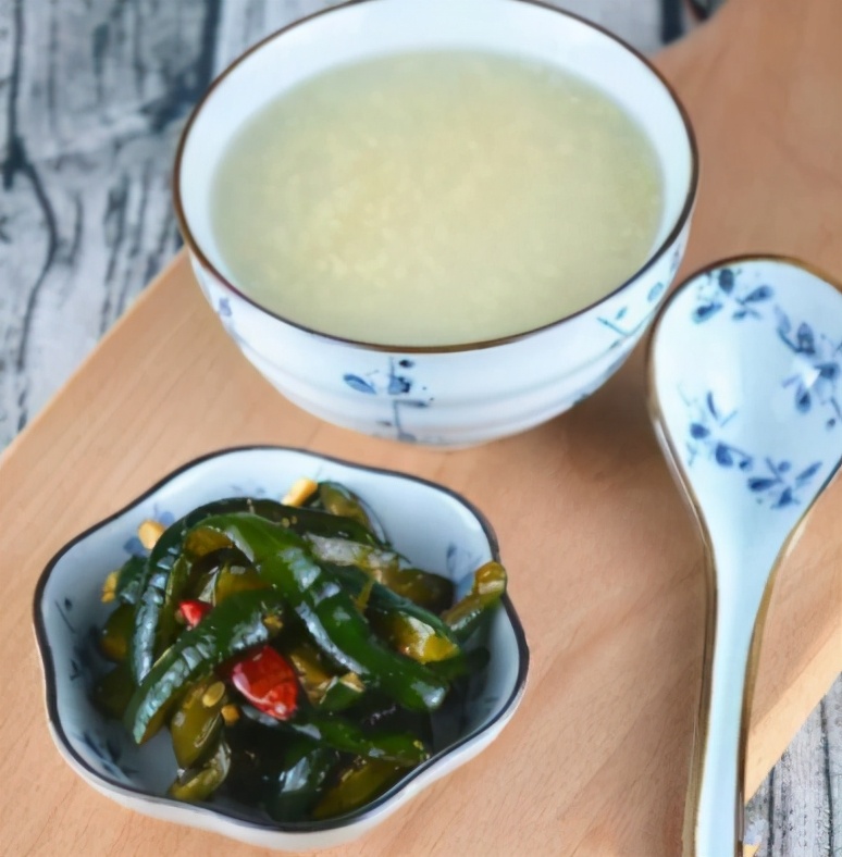 夏天腌黄瓜不用雪碧,夏天黄瓜不炒着吃