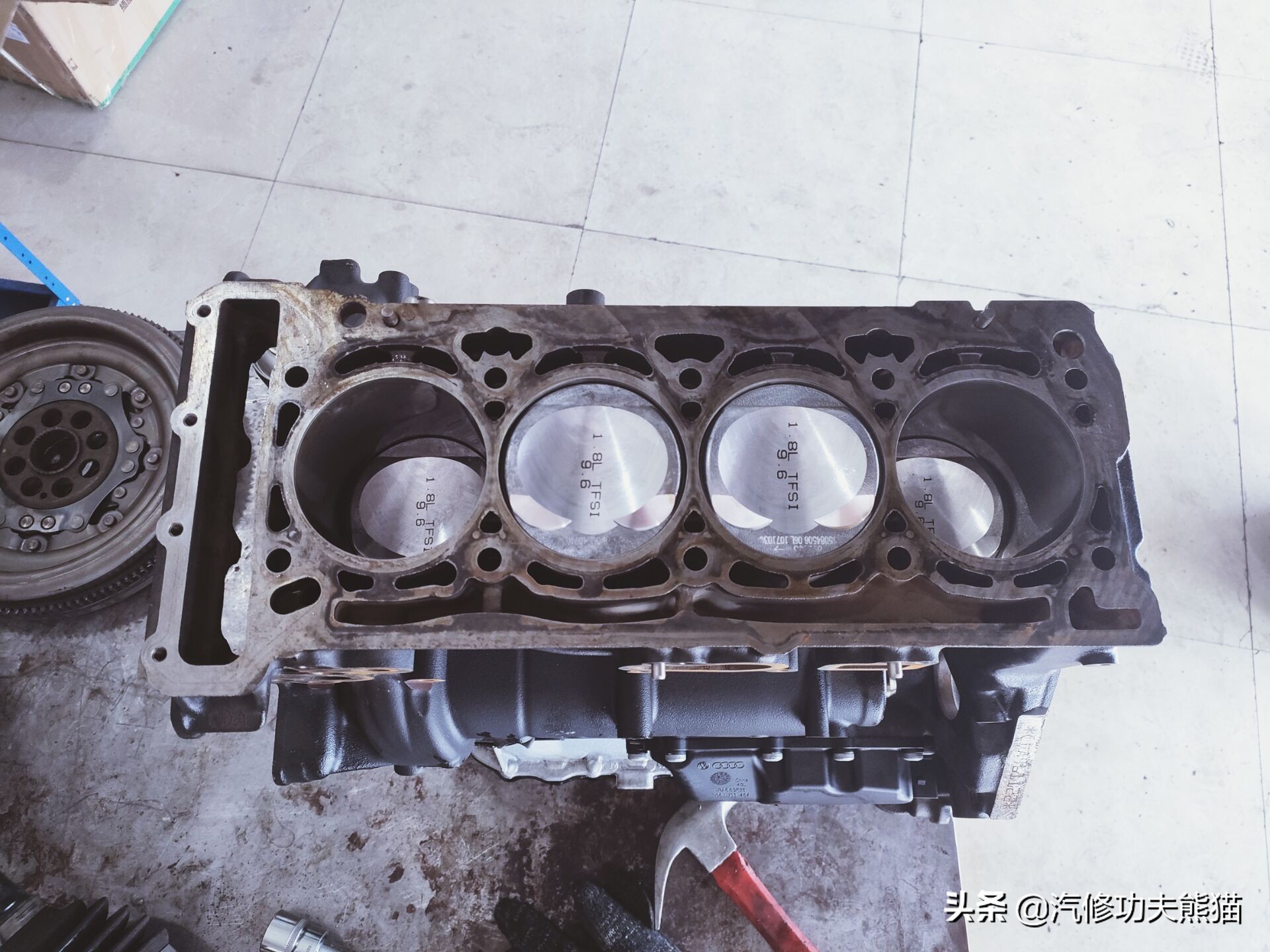 大众夏朗2014款2.0t标配烧机油吗,2016款大众夏朗1.4t发动机烧机油