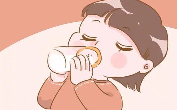 三周半宝宝喝奶粉好还是喝牛奶好,一岁半的小孩拉肚子可以喝牛奶吗