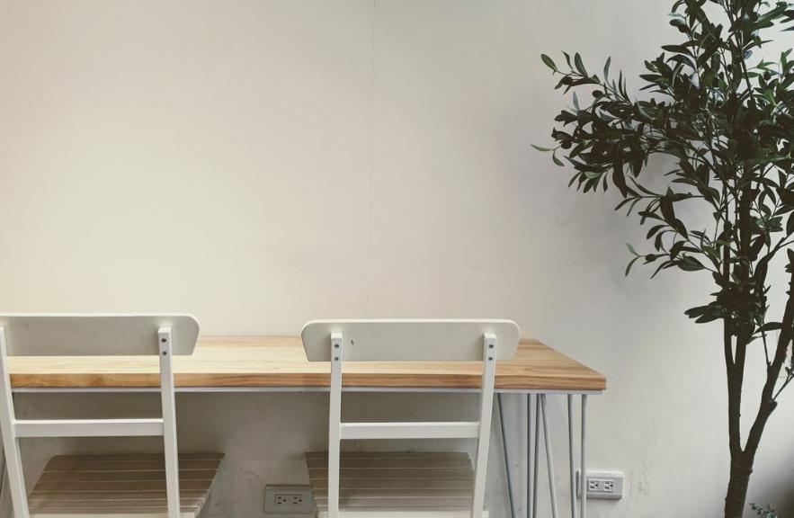 回南天墙壁水珠痕迹怎么去除,回南天为什么墙壁会湿