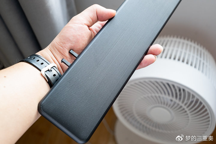 打游戏灯光炫酷的键盘,怎么才能有自己的炫酷桌面