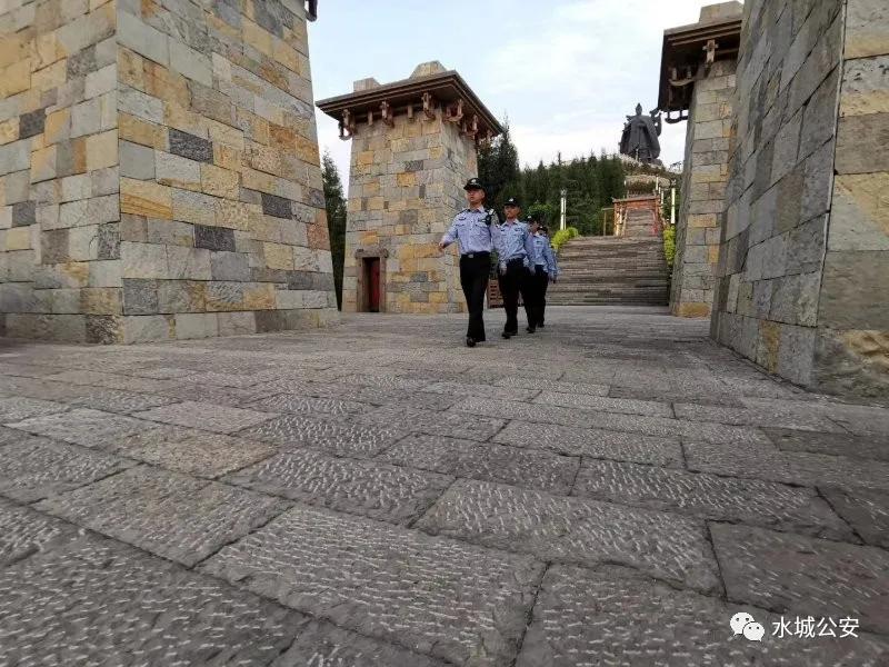 青年在岗位上书写奋斗的故事,在岗位实践中的青春