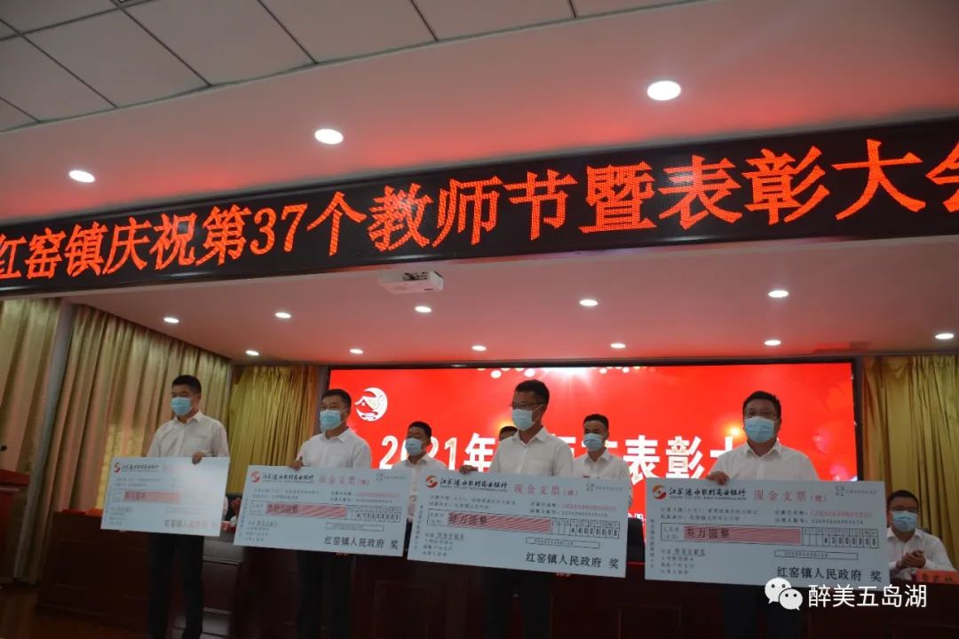 牢记初心使命砥砺青春担当,牢记初心使命赓续百年辉煌