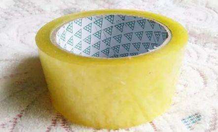 卫生纸和衣服一起洗了怎么去纸屑,衣服上沾了纸屑用洗衣机洗得掉吗