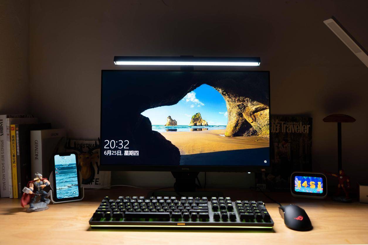 柔光不刺眼,夜间照明更舒适,体验如鱼生活非对称屏幕挂灯