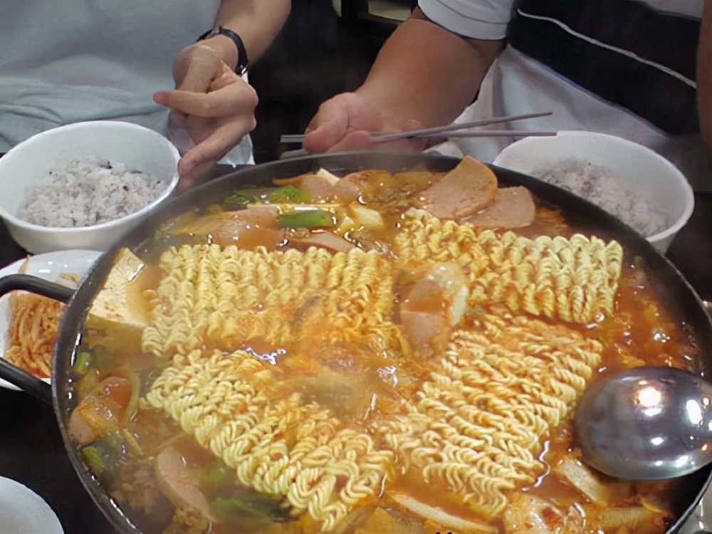 致癌物超标的韩国方便面,致癌物超标148倍的方便面是哪一种