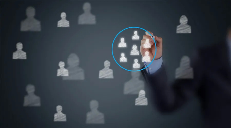 社群卖酒30亿,社群营销内容电商