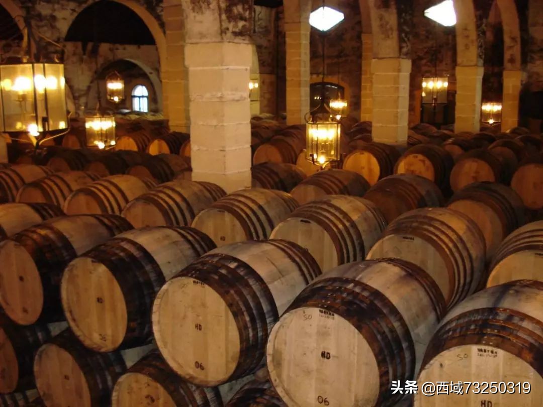 迈凯伦劳斯莱斯,麦卡伦威士忌伦敦拍卖天价成交