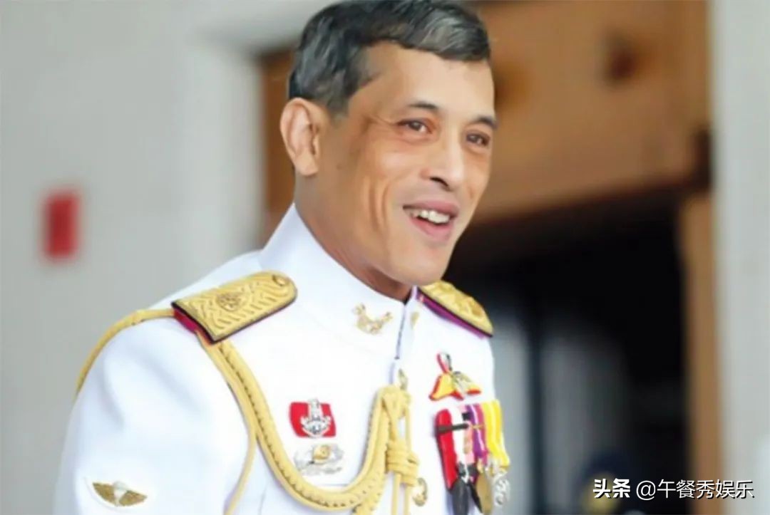 泰国国王王冠有蓝钻,泰国国王有多少黄金