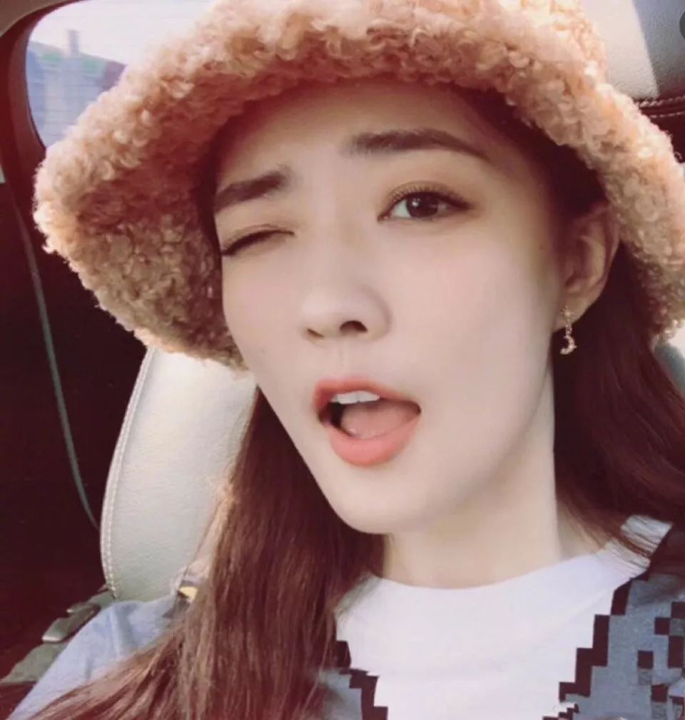 休闲风格羊羔绒渔夫帽,明星同款渔夫帽时髦显瘦又防晒