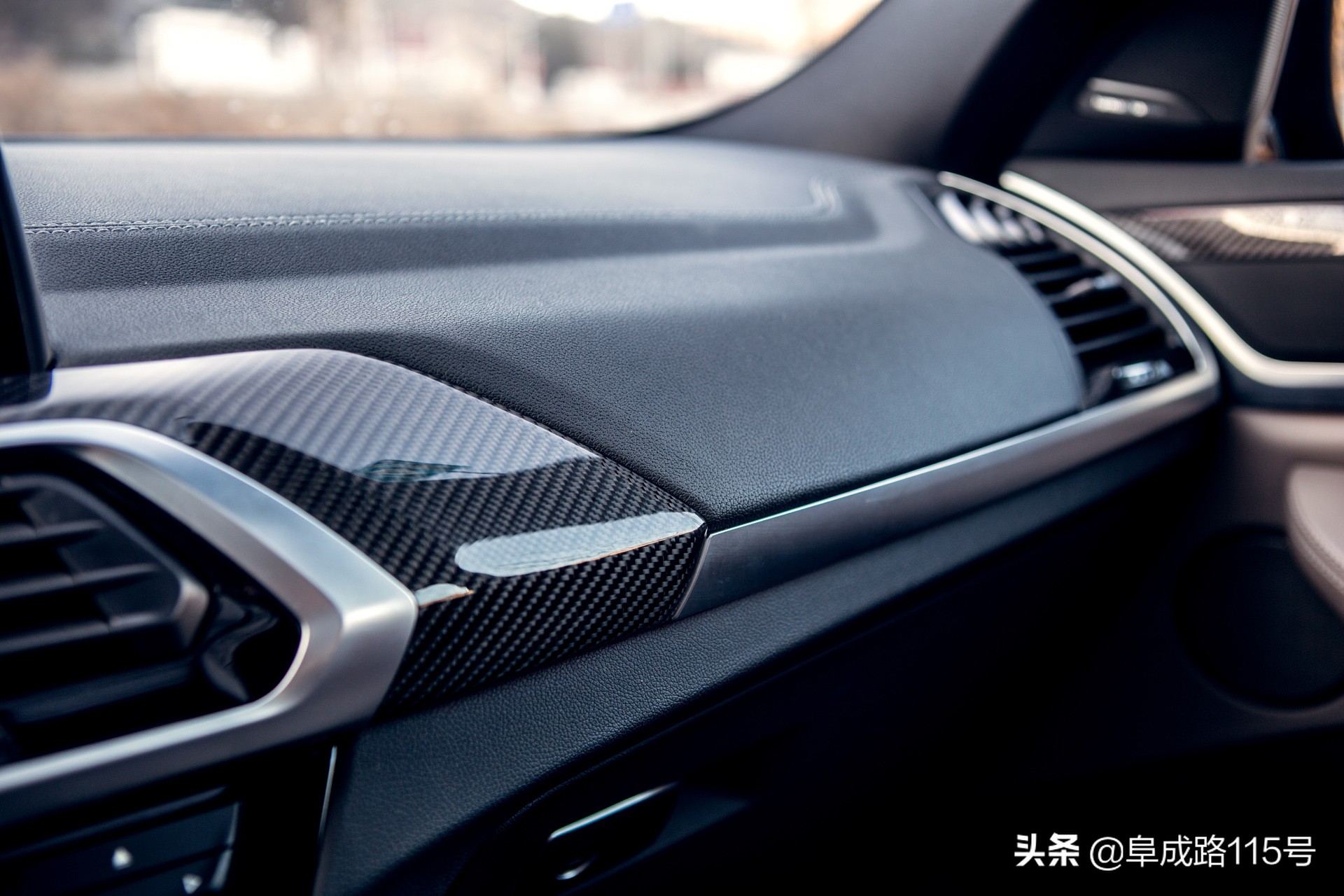 买发动机送车的是什么车,宝马x4m引擎