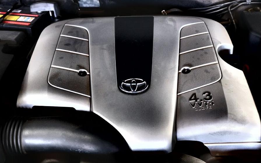 皇冠丰田最新款七座商务,丰田皇冠最大商务车