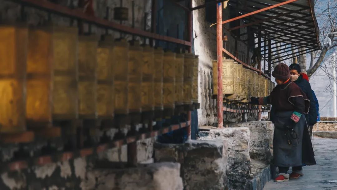 魔幻城市旅游景观,魔幻山城旅游感受