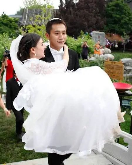 刘烨张杰春晚对话,张杰和刘烨一起参加跨年晚会