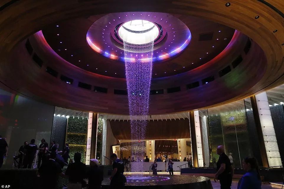 美国吉他主题酒店,全球最大吉他酒店